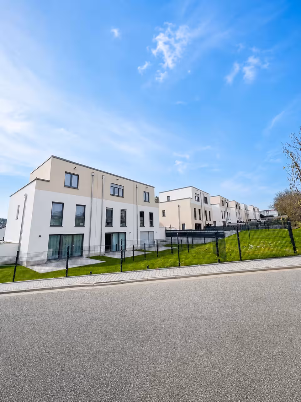 Wohnpark Schönhoch², 3 Reihenhäuser, 12 Doppelhaushälften in 61137 Schöneck